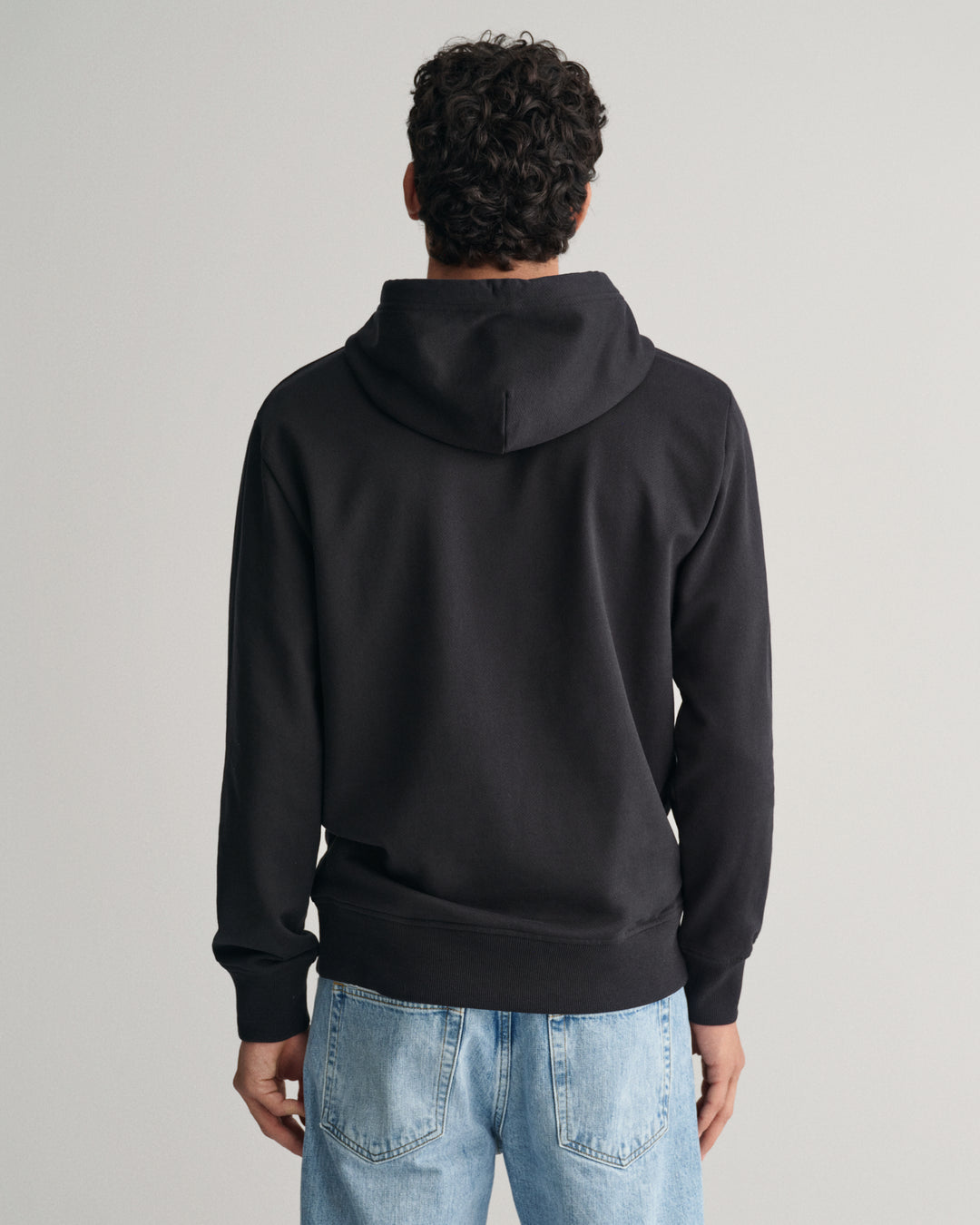 GANT Logo Script Hoodie/ Duks 2037045