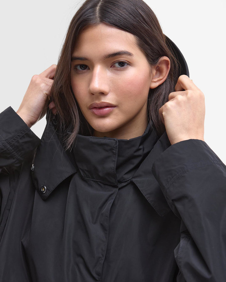 B.Intl Roxanna Showerproof Jacket/Jakna LSP0243