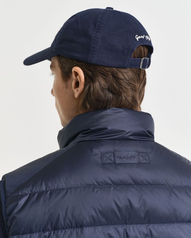GANT Light Down Vest/Prsluk 7006527