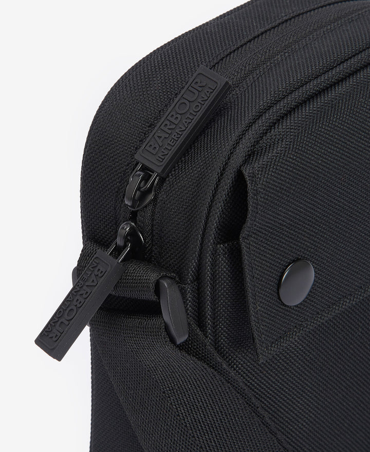B.Intl Knockhill Cbody Black/ Torba UBA0721