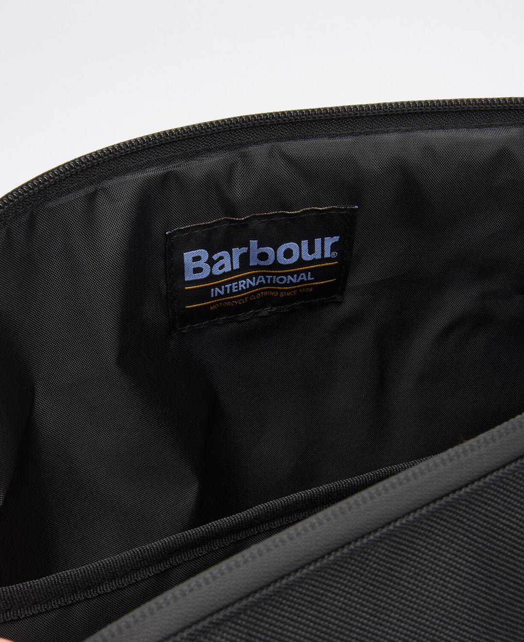 B.Intl Knockhill Essential Holdall/Torba  UBA0725