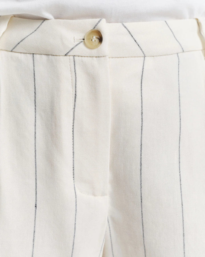GANT Pinstripe Linen Shorts/Bermude 4020125