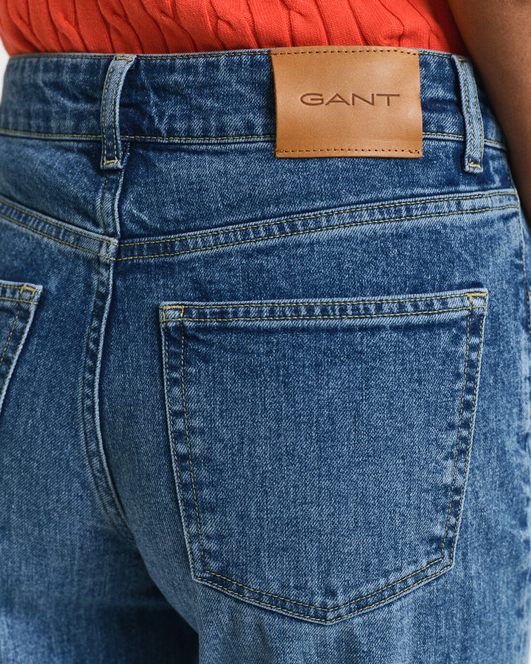 GANT Cropped Flare Hem Detail Jeans/Traperice 4100248