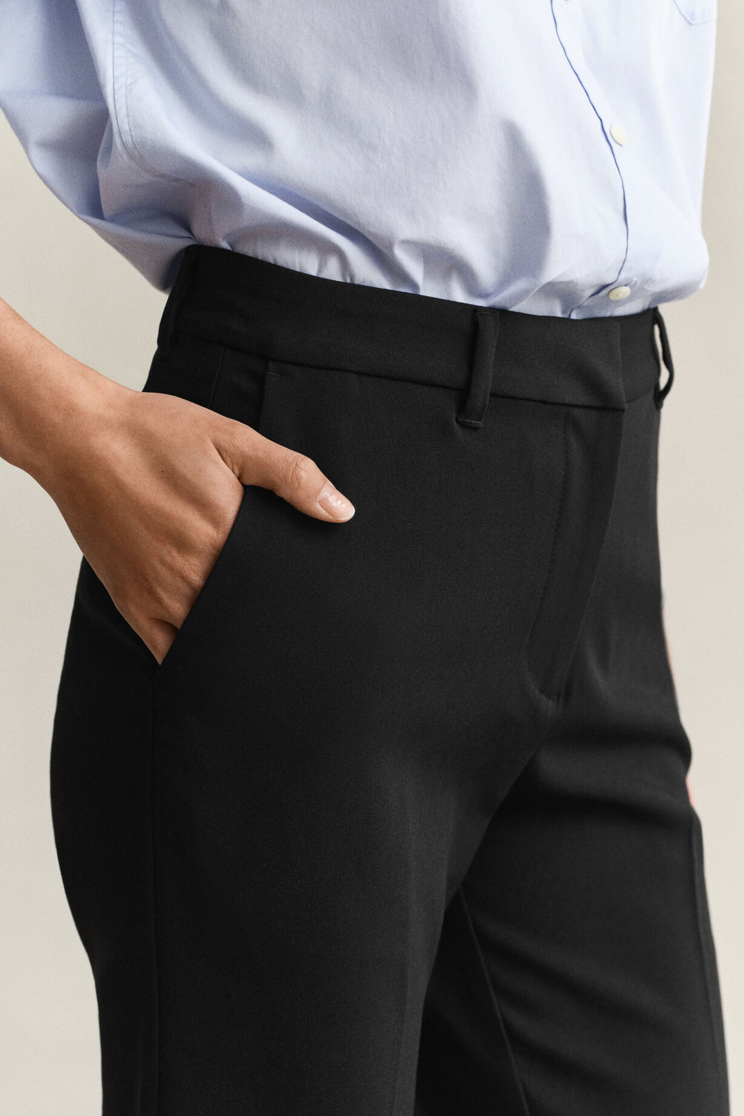GANT Slim Flared Slacks/Hlače 4150334