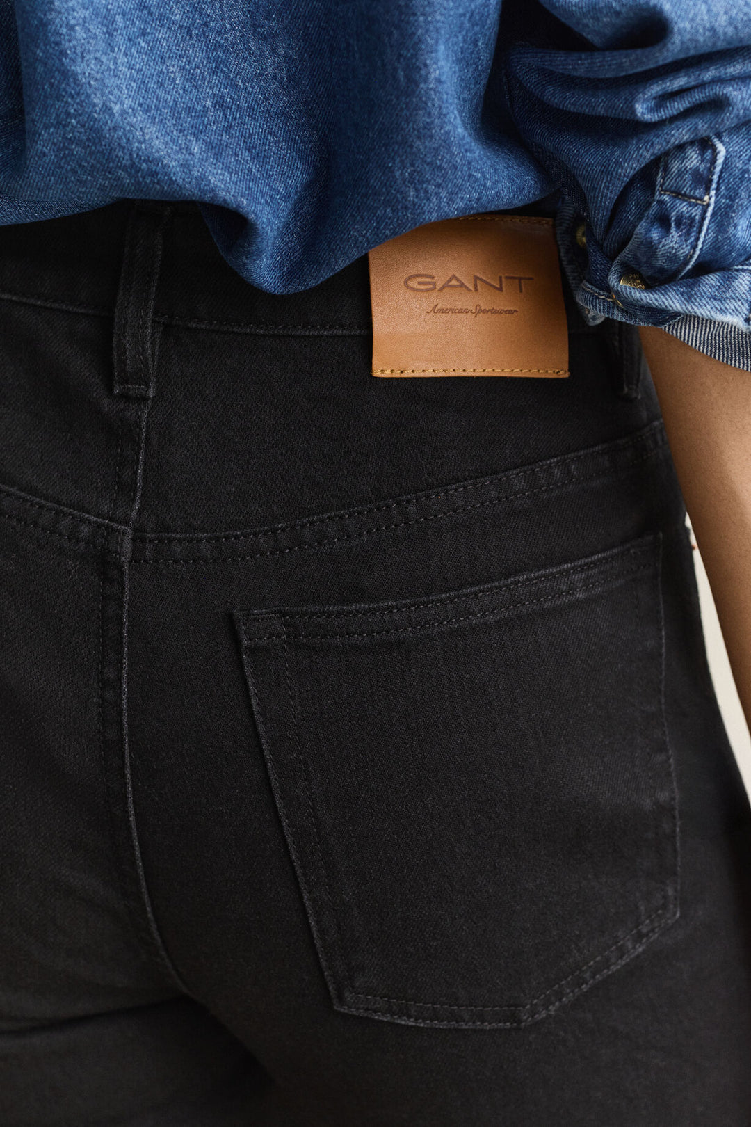 GANT Slim High-Waisted Jeans/Traperice 4100324