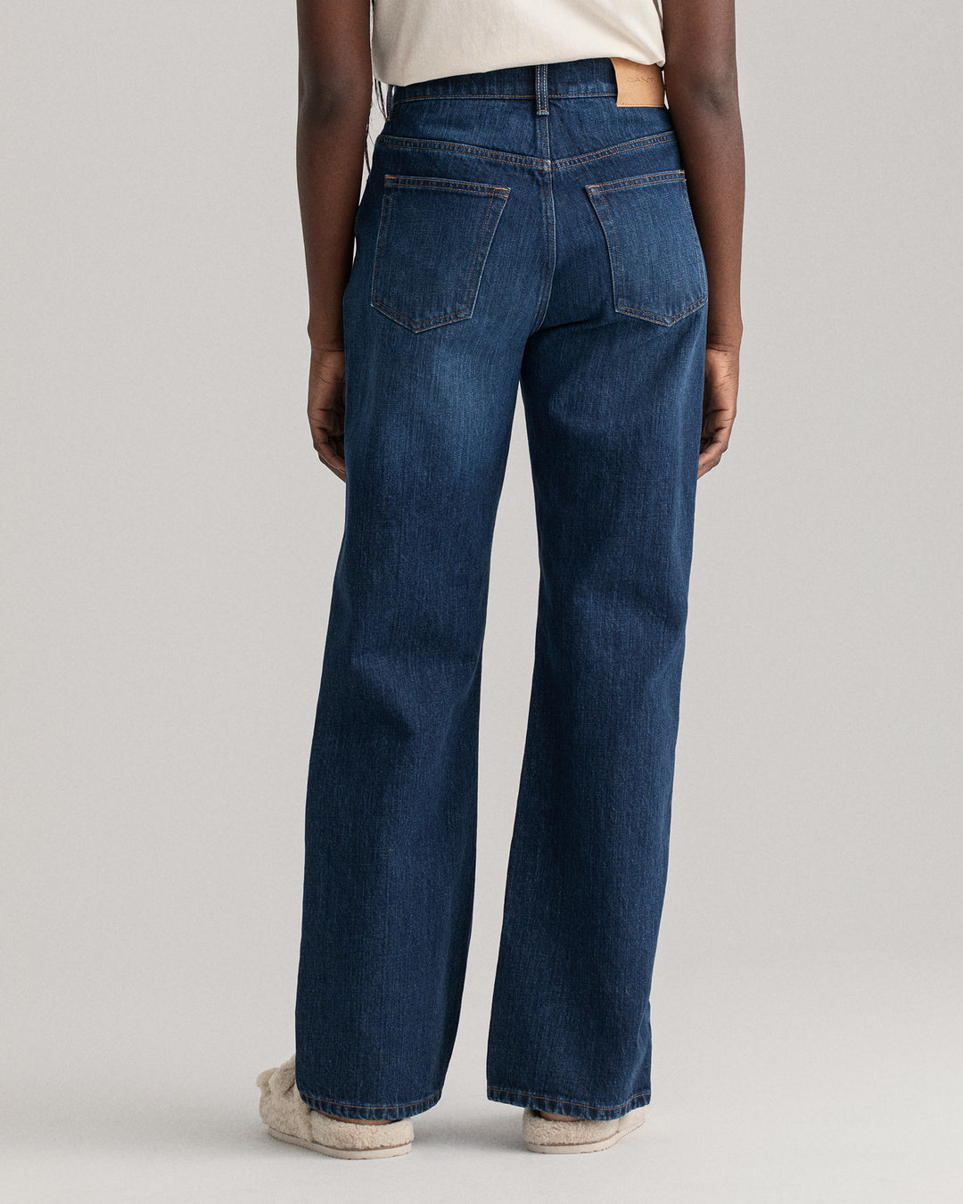 GANT Relaxed Straight Leg High-Waisted Jeans/Traperice 4100162 ODRŽIVI IZBOR