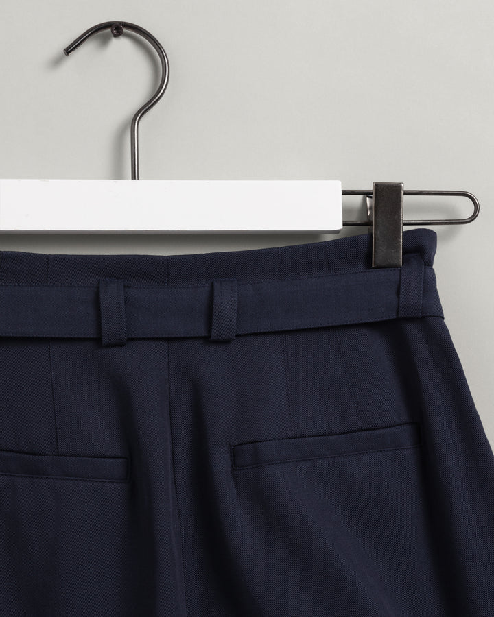 GANT High-Waisted Fluid Pleated Chinos/Hlače 4150225